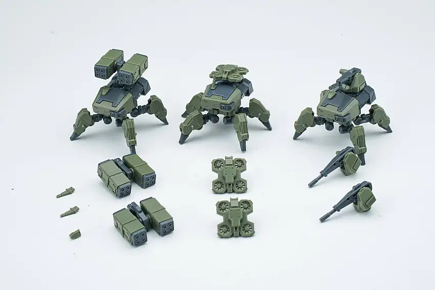 Ultra Action Trooper Series Lycosidae Squad Plastic 1/144 Scale Model Kit (Green) (Set of 3)