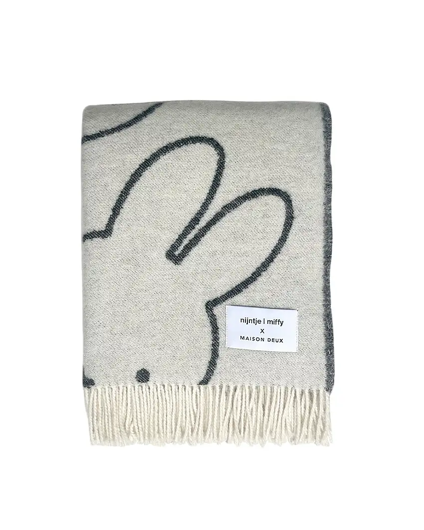 Blanket Miffy White / Black Print 4.25 X 6.5 Ft