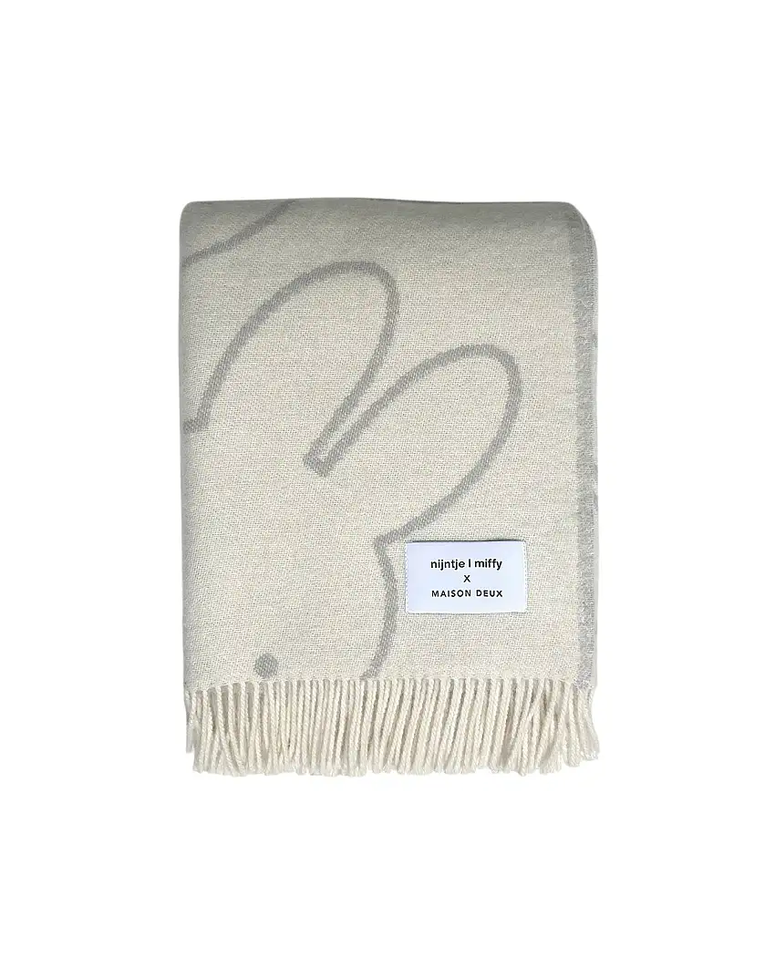 Blanket Miffy Cloud White / Grey Print 4.25 X 6.5 Ft