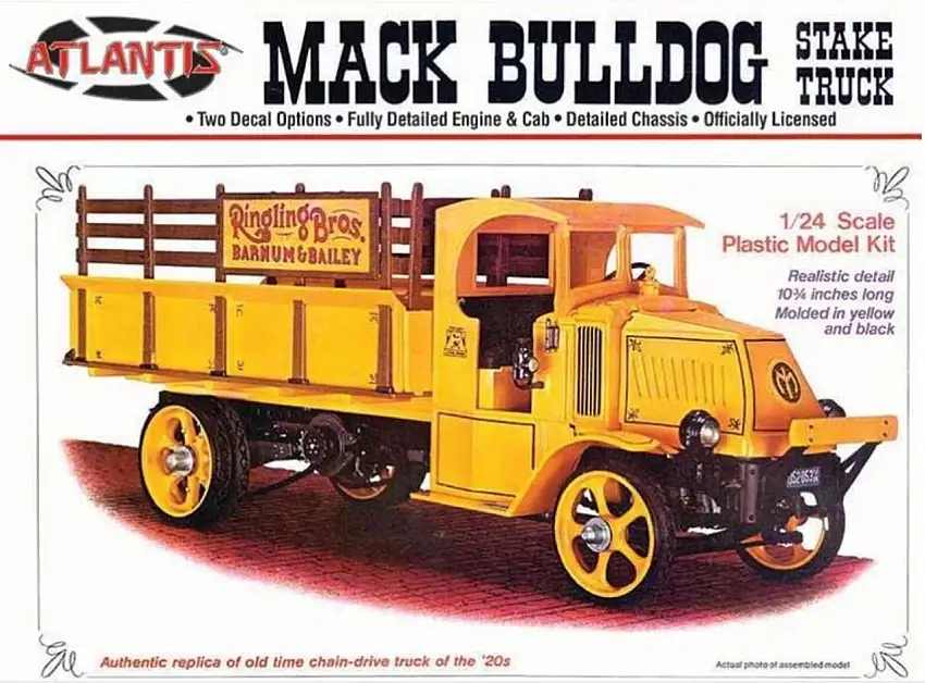 1926 Mack Bulldog Stake Truck 1/24 Atlantis Models