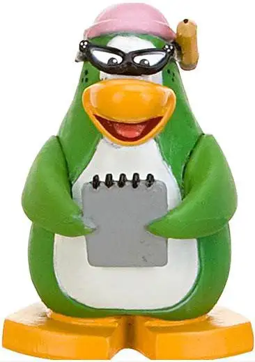 Club Penguin Aunt Arctic 2-Inch Mini Figure