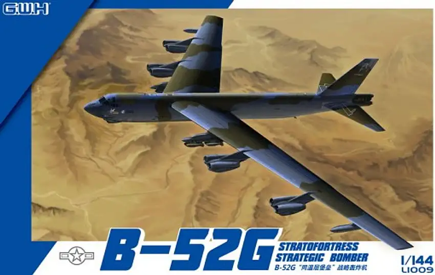 B-52G Stratofortress Strategic Bomber 1/144 Great Wall Hobby